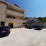 Klevi 3* Vlorë