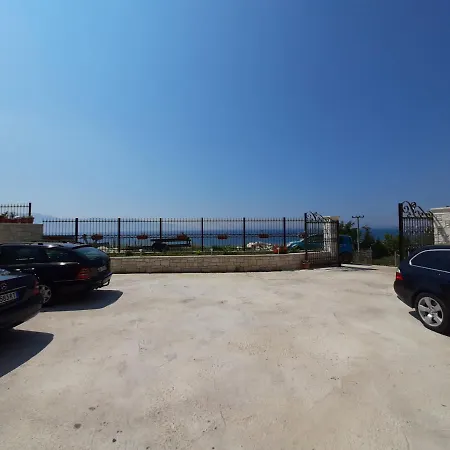 Lägenhetshotell Klevi Vlorë