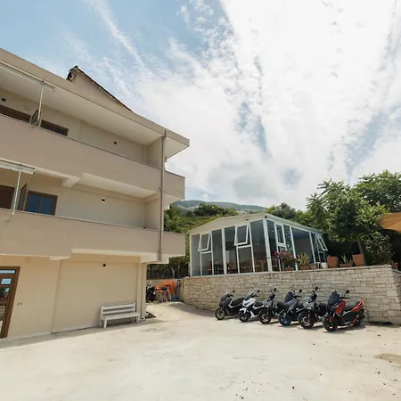 Hotel Voyage Vlorë