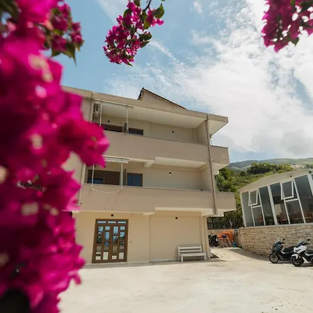 Voyage Hotel Vlorë