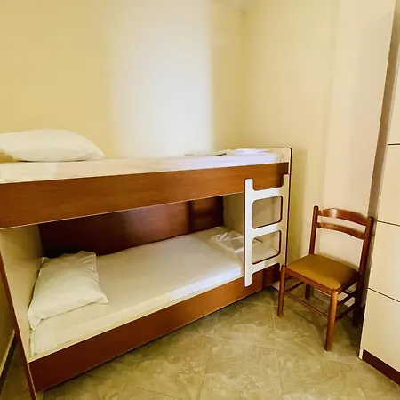 Klevi 3* Vlorë